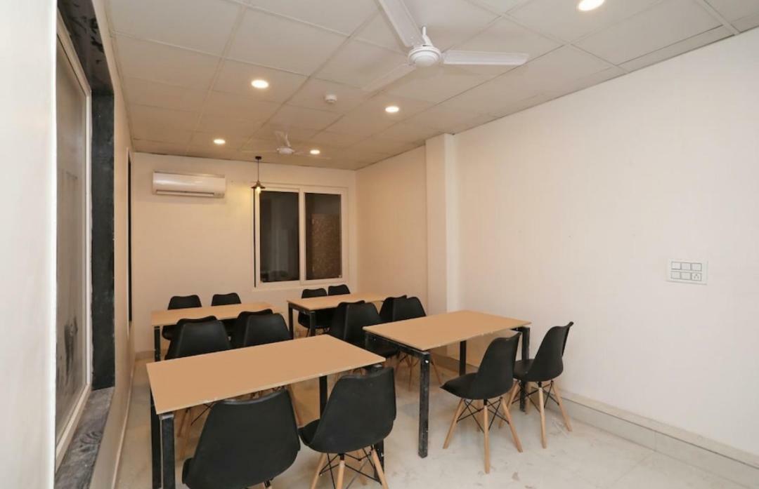 Hotel Galaxy Inn Gurgaon Dış mekan fotoğraf
