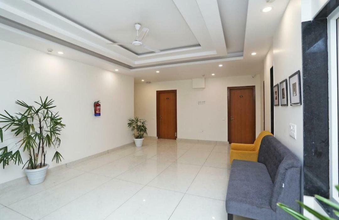 Hotel Galaxy Inn Gurgaon Dış mekan fotoğraf